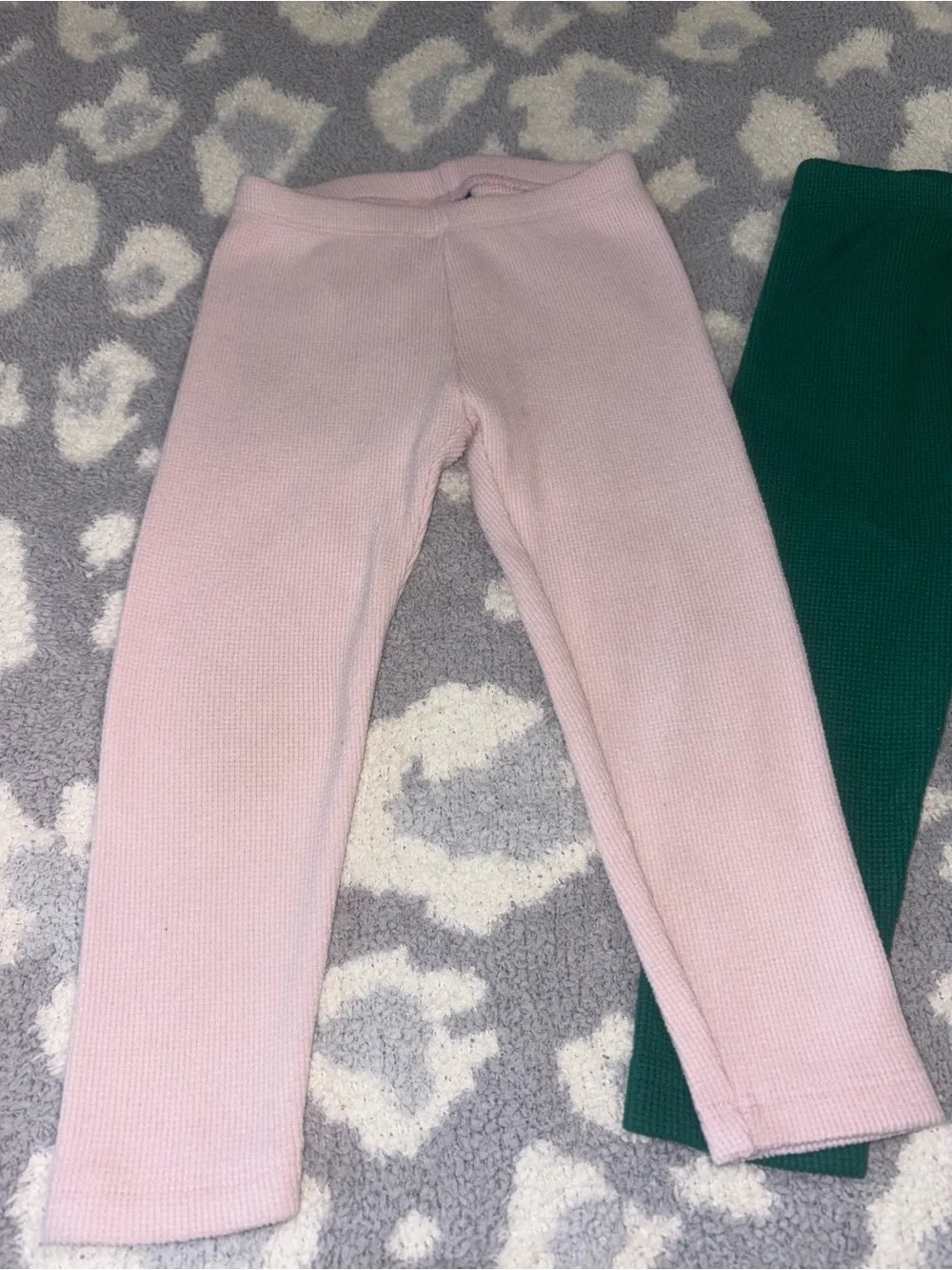 Old Navy Ribbed Cozy Leggings in Light Pink and Forest Green Toddler Girl 3T